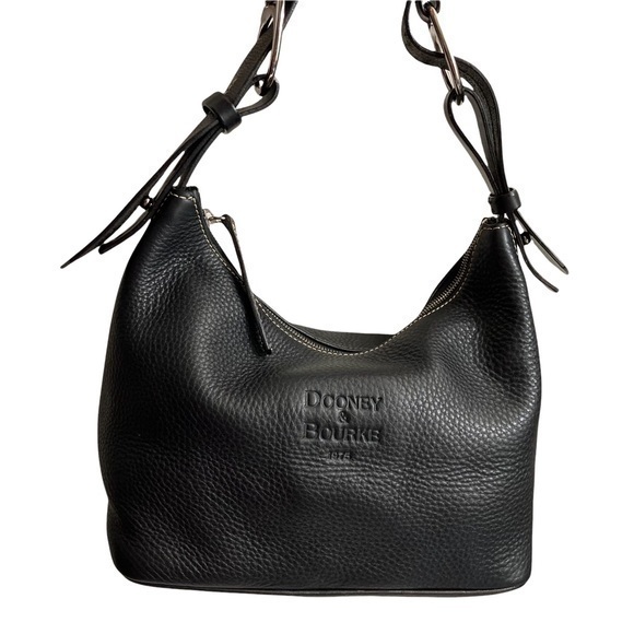 Dooney & Bourke Handbags - Dooney and Bourke black leather zipper bag
